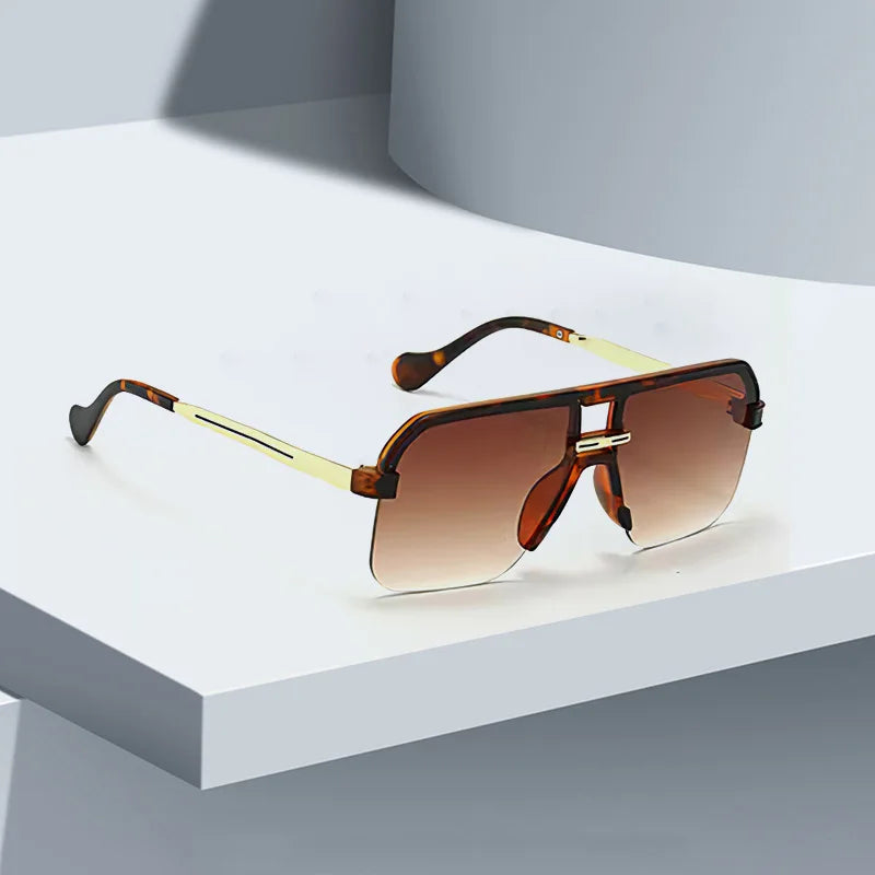 Óculos de Sol Feminino 2025